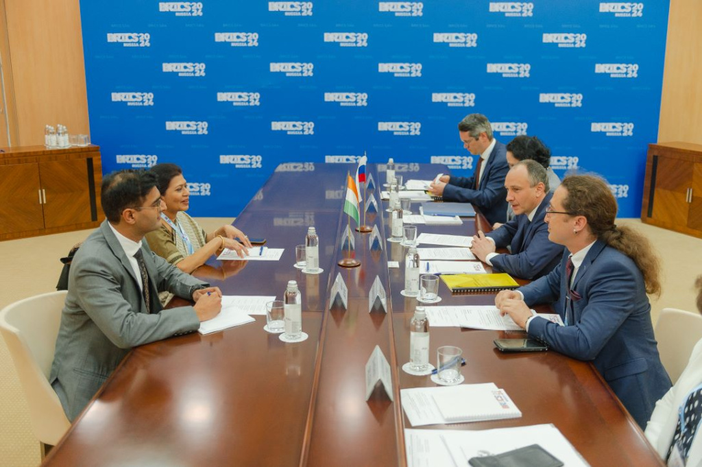 NMK_9754.jpg NMK_9754.jpg